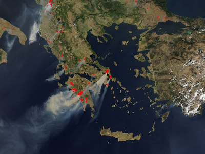 Στο μικροσκόπιο των δορυφόρων οι πυρκαγιές της Ελλάδας
