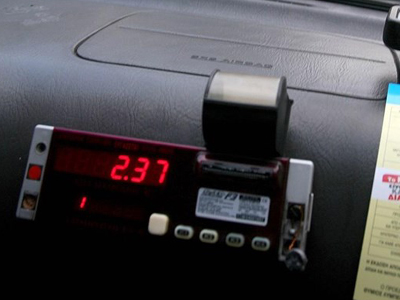 Συλλήψεις οδηγών ταξί στο Ελ. Βενιζέλος Συλλήψεις οδηγών ταξί στο Ελ. Βενιζέλος