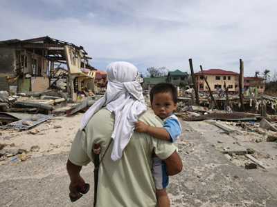 Φιλιππίνες: Χάος άφησε πίσω του ο τυφώνας Φιλιππίνες: Χάος άφησε πίσω του ο τυφώνας