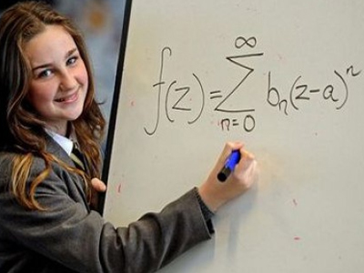 Γνωρίστε το κοριτσάκι που ξεπερνά σε ευφυΐα τον Αϊνστάιν