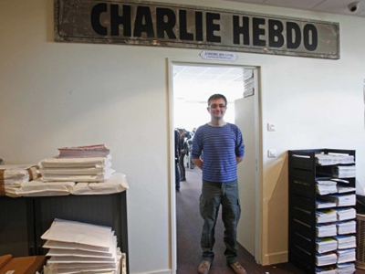«Charlie Hebdo»: Το περιοδικό που ανάγκασε τη Γαλλία να σημάνει συναγερμό