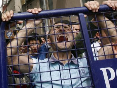 «Πρωτομαγιάτικες» ταραχές στην Κωνσταντινούπολη