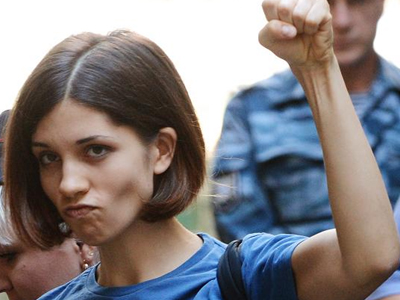 Σε απεργία πείνας καταφεύγει μέλος των Pussy Riot