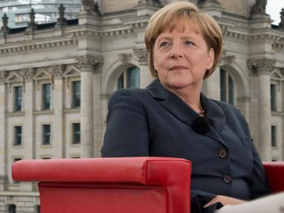 Μέρκελ: «Κάναμε πολλά για την σταθεροποίηση του ευρώ»