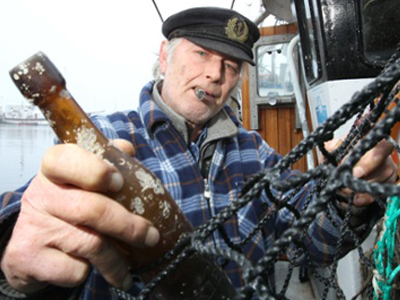 Message in a bottle: 101 χρόνια μετά Message in a bottle: 101 χρόνια μετά