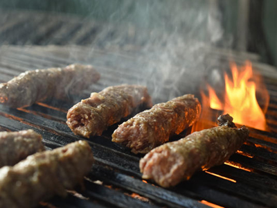 Θα δικαιωθεί η Ρουμανία για το λουκάνικο “mici”;