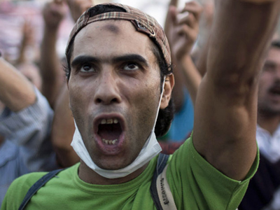 Αιματηρές συγκρούσεις στην Αίγυπτο Αιματηρές συγκρούσεις στην Αίγυπτο