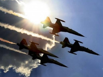 Τουρκικά αεροπλάνα βομβάρδισαν 50 «στόχους» του PKK στο Ιράκ