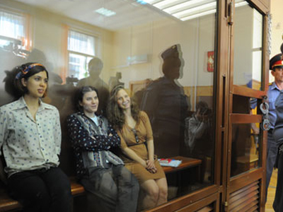 Αναβλήθηκε η εκδίκαση της έφεσης των Pussy Riot