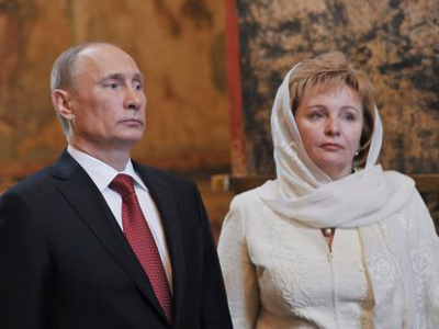 Κρεμλίνο: «Τυπικά, δεν έχει λήξει ο γάμος του Πούτιν»