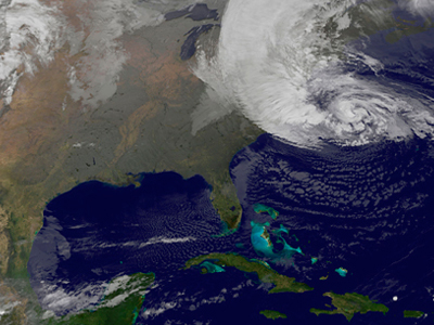 Οι επικίνδυνες ιδιαιτερότητες του τυφώνα «Sandy» Οι επικίνδυνες ιδιαιτερότητες του τυφώνα «Sandy»