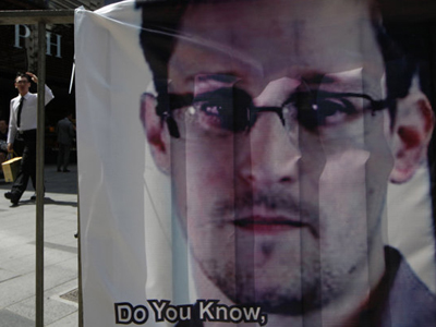 Ο Σνόουντεν απέσυρε την αίτηση ασύλου προς την Ρωσία