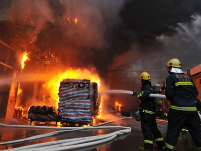 Κίνα: Πύρινη κόλαση σε σφαγείο πουλερικών