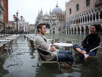 Κάτω από το νερό η μισή Βενετία