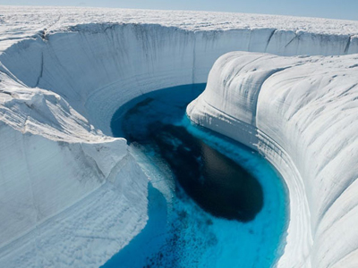 Στο φως τα τεράστια αποθέματα νερού από τους πάγους της Γροιλανδίας