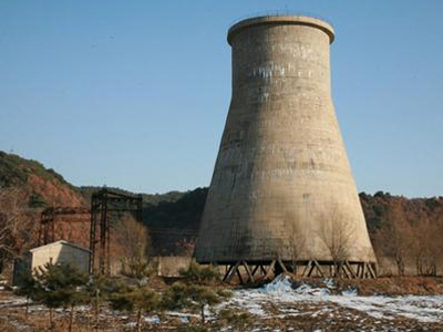 Η Βόρεια Κορέα θα επαναλειτουργήσει τον αντιδραστήρα της Γιονγκμπιόν Η Βόρεια Κορέα θα επαναλειτουργήσει τον αντιδραστήρα της Γιονγκμπιόν