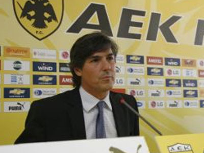 ΑΕΚ: Δωρίζει τις μετοχές του και ο Κούλης