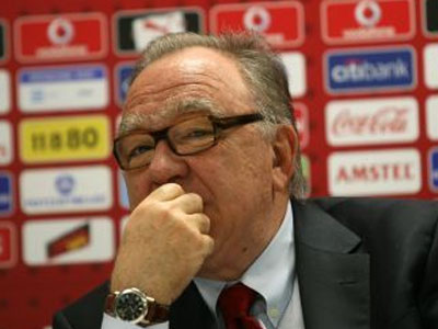 Ολυμπιακός: Στα γραφεία της ΠΑΕ ο Κόκκαλης