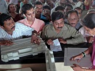 Ινδία: Εκλογές διεξάγονται σε πέντε κρατίδια