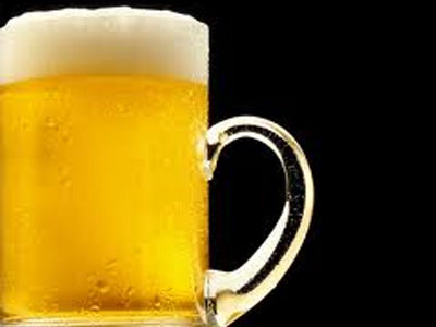Λίγη μπίρα την ημέρα τον γιατρό τον κάνει… πέρα