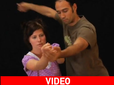 Contact improvisation: Εναλλακτική γυμναστική για προχωρημένες