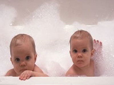 Περιμένω δίδυμα