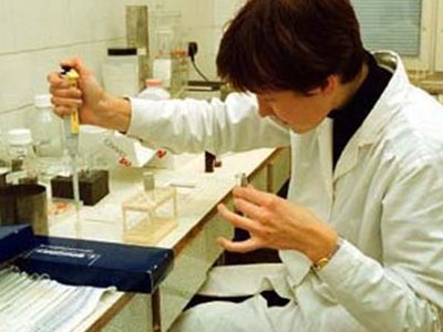 Μία στις δύο γυναίκες υποφέρει από ουρολοίμωξη