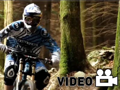 O Gee Atherton προπονείται