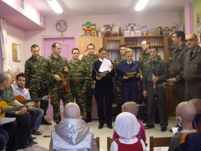 Η χορωδία του ΓΕΕΘΑ στη Φλόγα