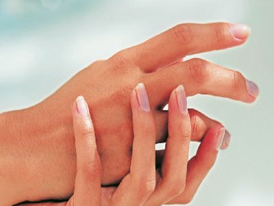 Τα βρόμικα γυναικεία χέρια