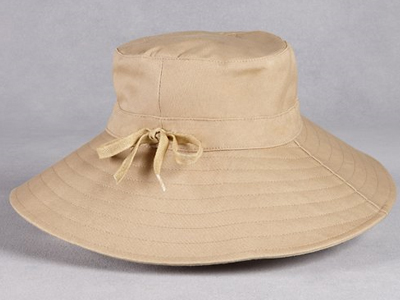 Kαπέλο με… υπογραφή