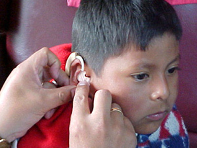 Βοηθήστε το βαρήκοο παιδί σας