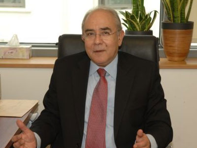 Σκληρή απάντηση Ομήρου στον Νταβούτογλου