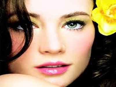 Το μακιγιάζ… επιστρέφει στον ρομαντισμό