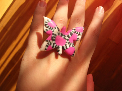 Φορέστε μεγάλα δαχτυλίδια