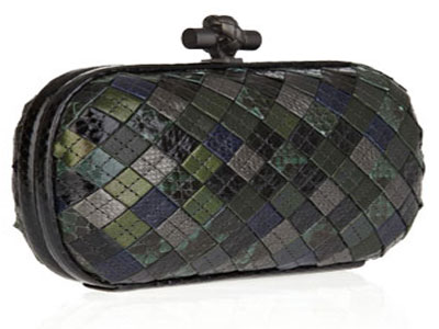 Κρατήστε… έναν πύθωνα στο χέρι σας