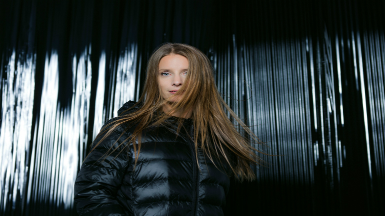 Sonja Moonear @ six d.og.s