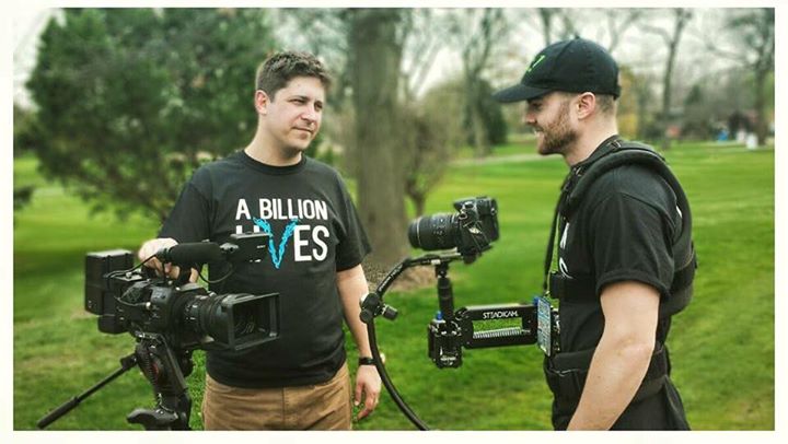 Οι παραγωγοί του ντοκιμαντέρ την πρώτη ημέρα των γυρισμάτων, στις αρχές του 2015