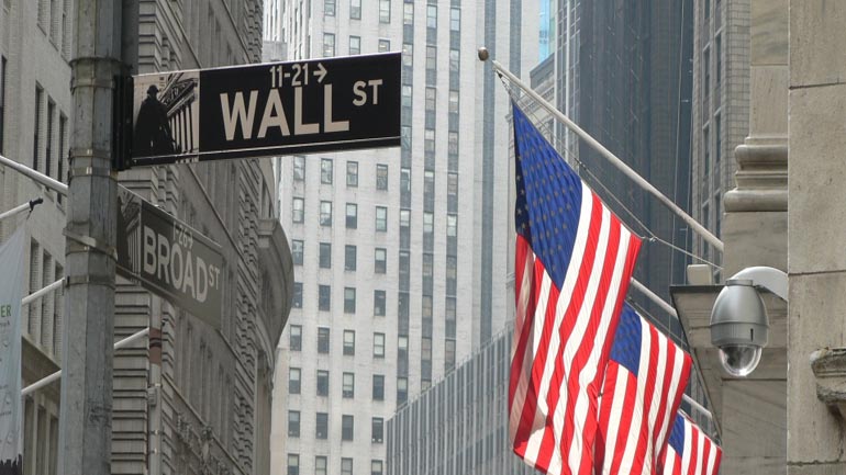 Σταθεροί οι δείκτες στη Wall Street