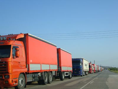 Συνεχίζουν την απεργία κλιμακώνοντας τις κινητοποιήσεις