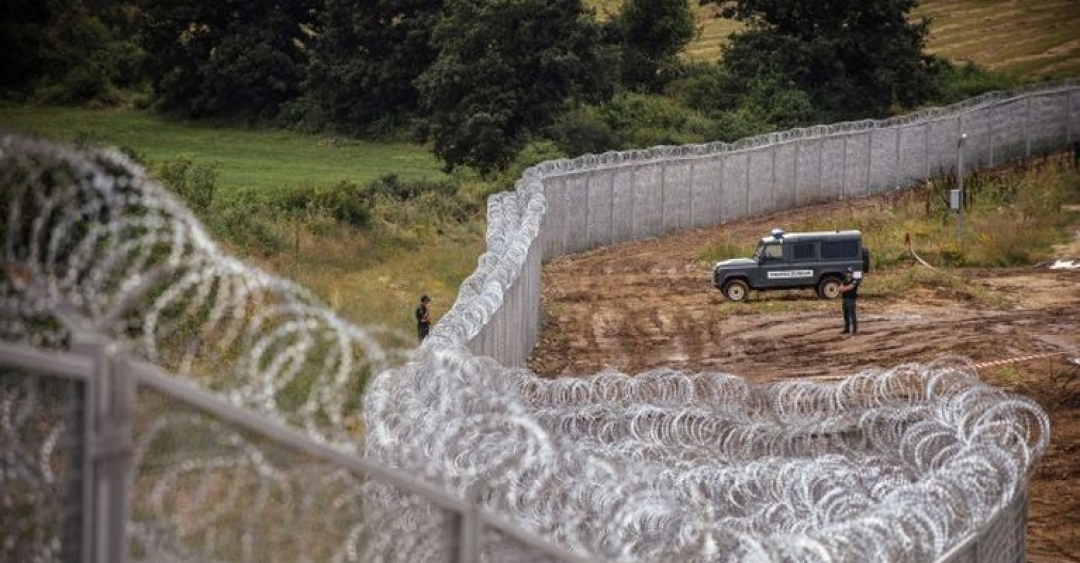 Αβραμόπουλος: Η Κομισιόν θα προσφέρει βοήθεια και στην Ουγγαρία για τους μετανάστες