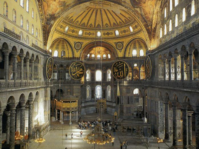 Ζητούν την επαναλειτουργία της Αγίας Σοφίας ως τζαμί!