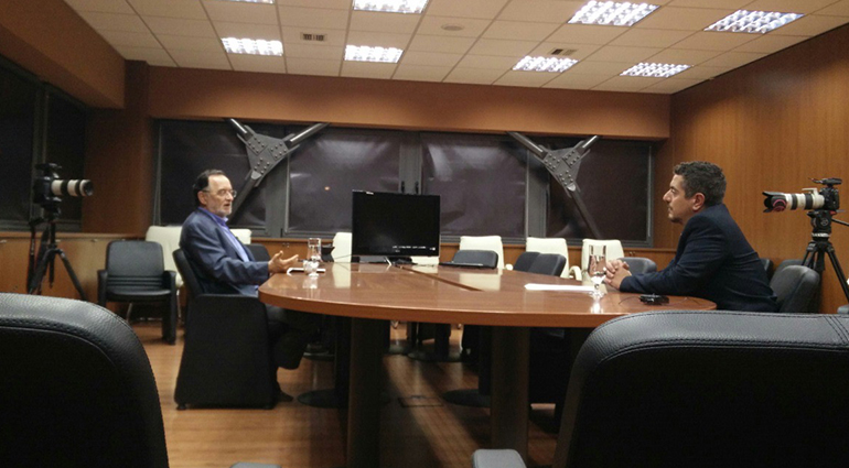 Ο Παναγιώτης Λαφαζάνης στα γραφεία του zougla.gr