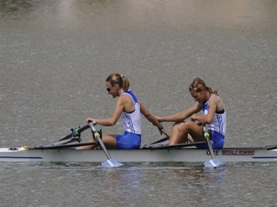 Ιστορικά μετάλλια για τους Νέους στη Σιγκαπούρη!