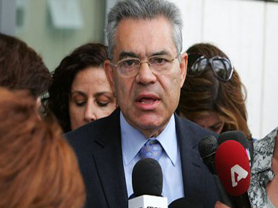 Ρεζιλεύτηκε και πάλι ο Μαντέλης