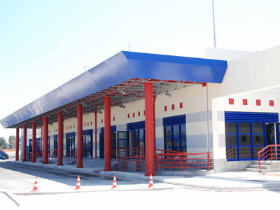 Νέες συλλήψεις μεταναστών στο πολιτικό αεροδρόμιο του Αράξου