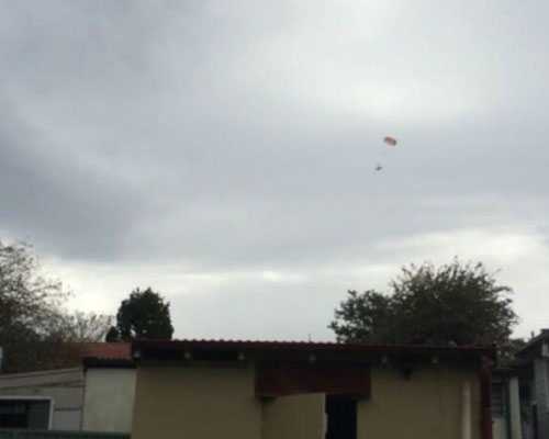 Το συγκεκριμένο σύστημα επέτρεψε την ομαλή και μαλακή πτώση του αεροπλάνου που υπέστη σοβαρή βλάβη στον αέρα