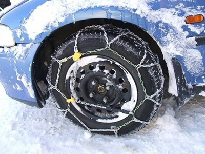 Με αλυσίδες η κυκλοφορία σε περιοχές της Μακεδονίας