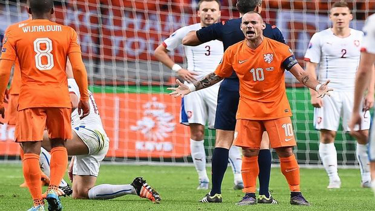 Euro 2016: Τα κατάφερε η Τουρκία, εκτός μένει η Ολλανδία