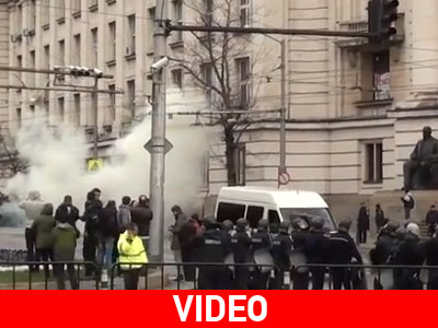 Μαζικές συγκεντρώσεις υπέρ και κατά της βουλγαρικής κυβέρνησης